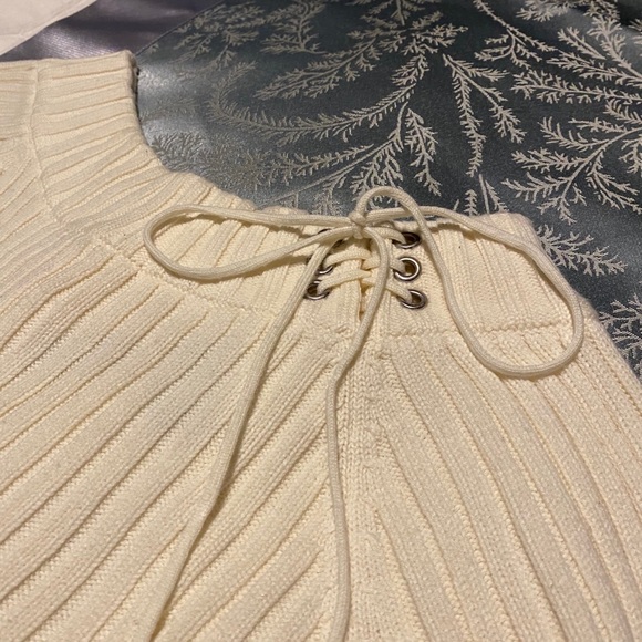 Gorgeous mint condition sweater - Picture 5 of 6